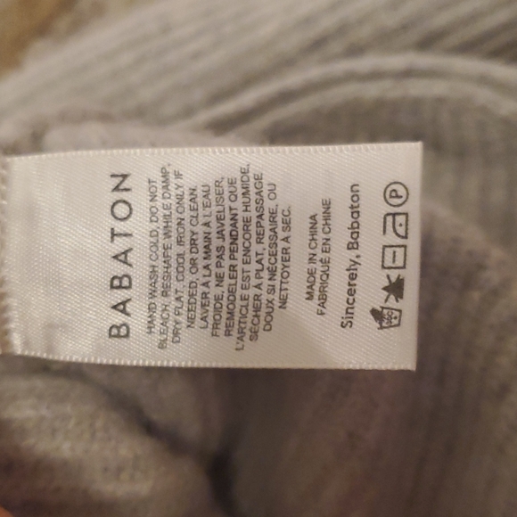 Women's Babaton Heather Grey, Mock Neck Sweater. Size XS. - Picture 4 of 4